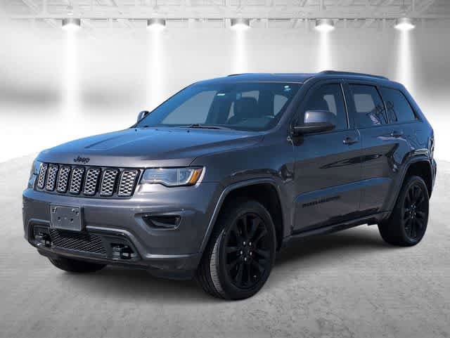 Used 2020 Jeep Grand Cherokee Altitude AWD/4WD image 4