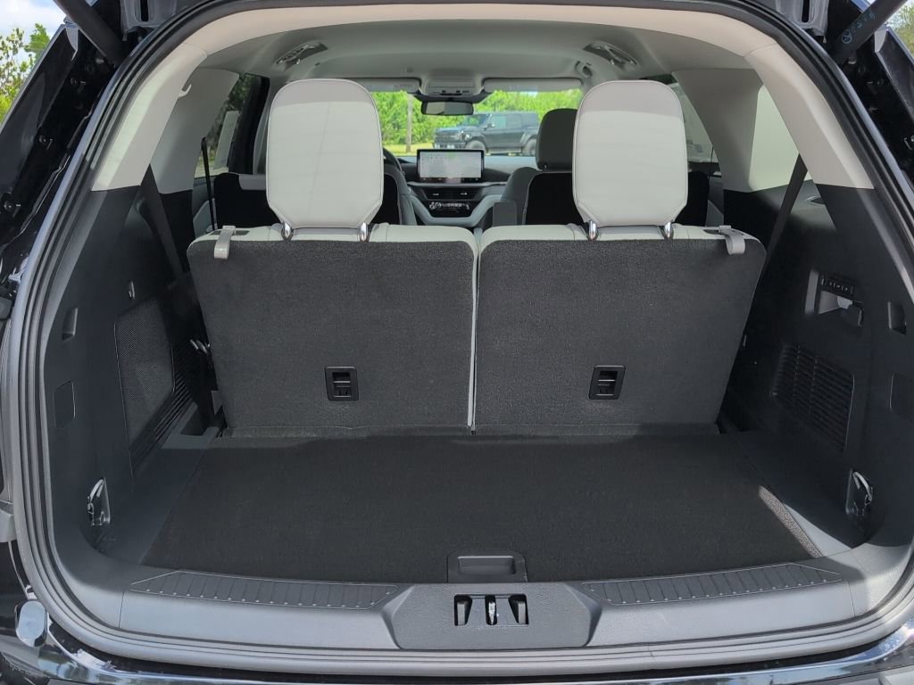 New 2026 Ford Explorer Platinum AWD/4WD image 13