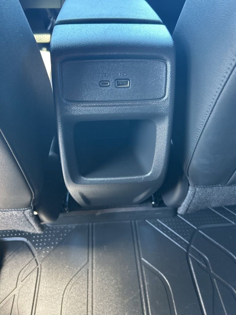 Used 2024 Chevrolet Trax RS w/ Sunroof Package image 35