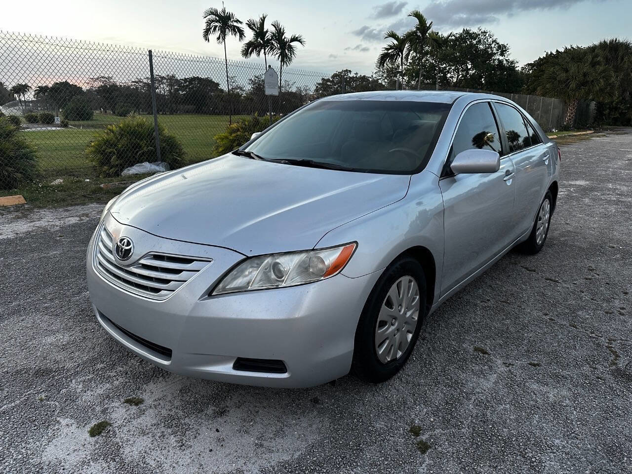 Used 2007 Toyota Camry CE image 1