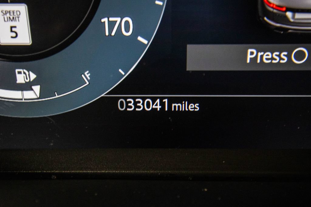 Used 2024 Land Rover Range Rover Evoque S AWD/4WD image 22