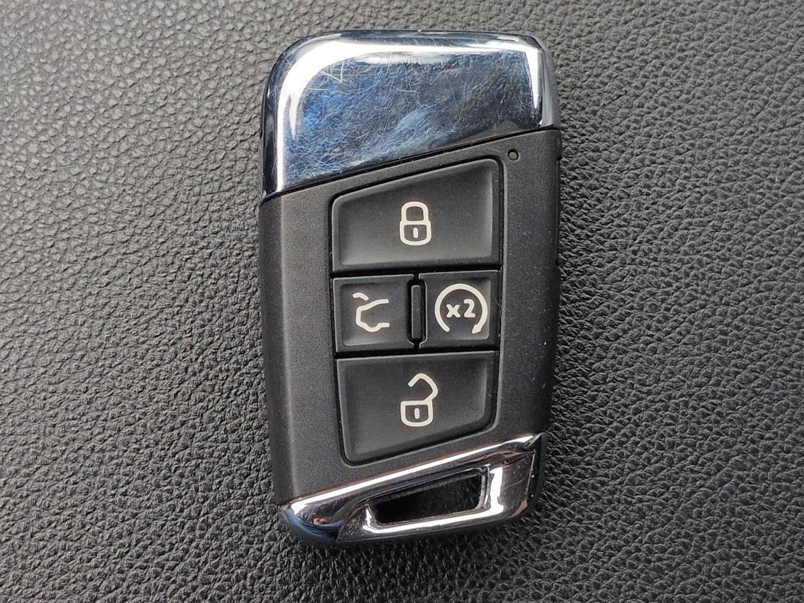 Used 2021 Volkswagen Atlas SEL Premium image 33