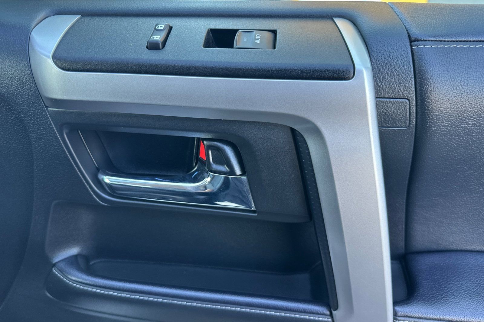 Used 2022 Toyota 4Runner Limited image 21