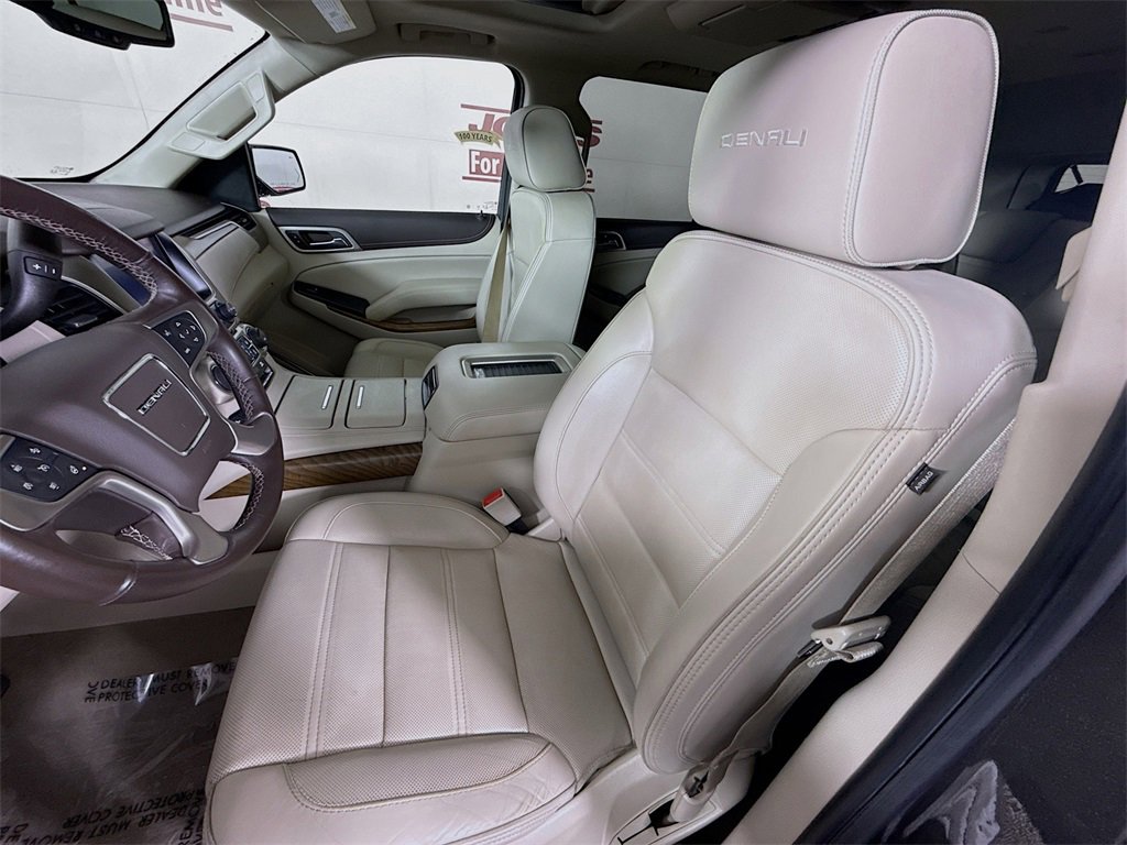 Used 2020 GMC Yukon Denali w/ Open Road Package image 28