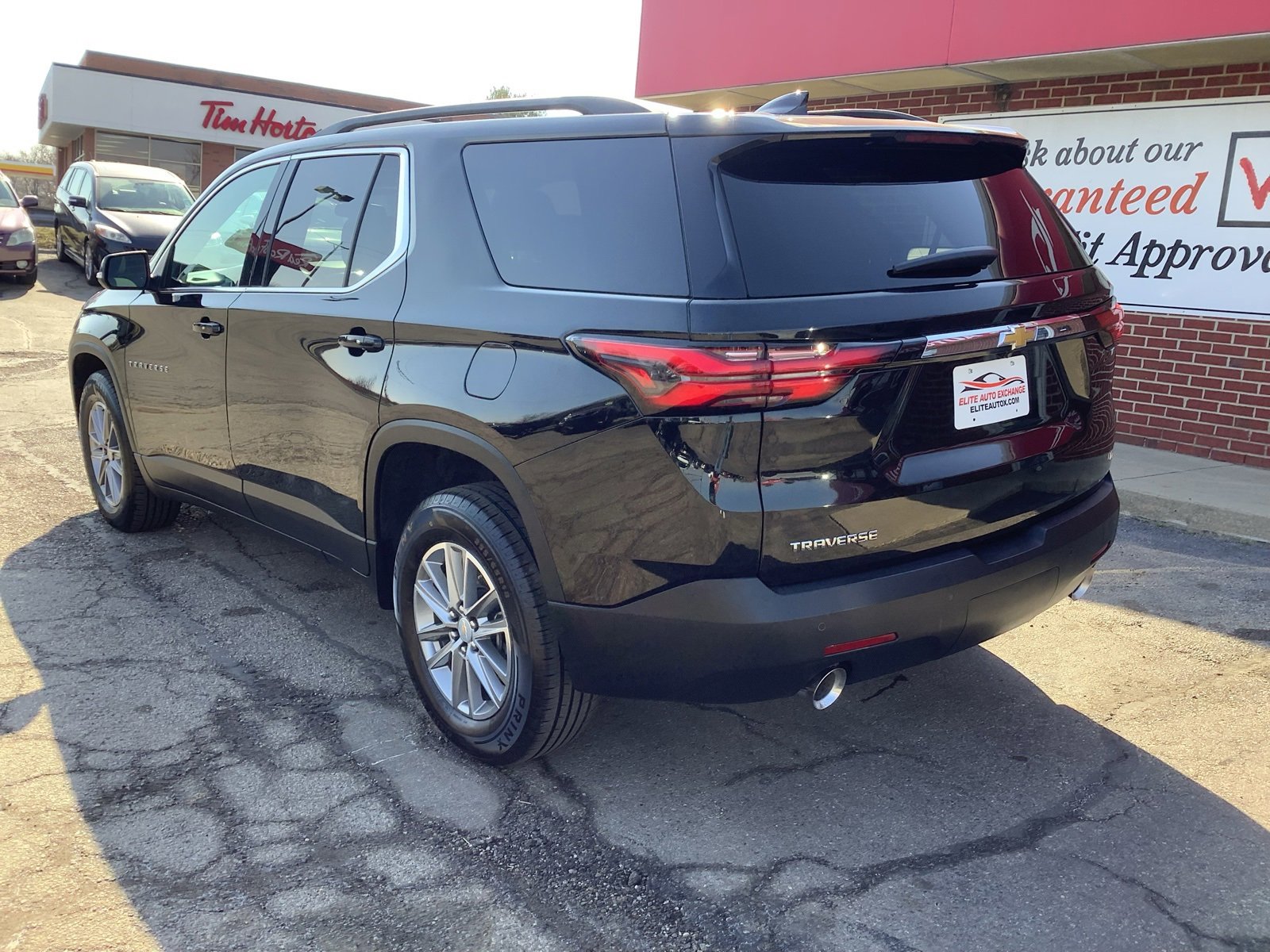 Used 2023 Chevrolet Traverse LT image 5