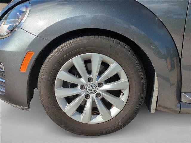 Used 2018 Volkswagen Beetle 2.0T S image 13