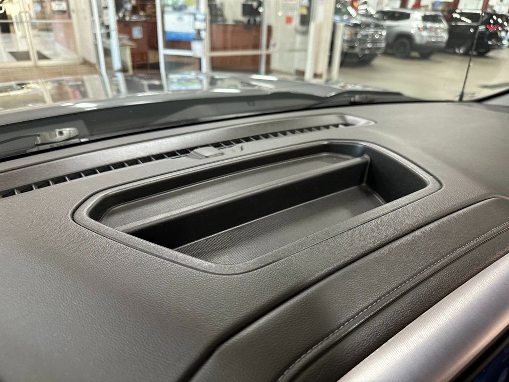 Used 2020 GMC Sierra 1500 Elevation w/ Elevation Value Package image 34