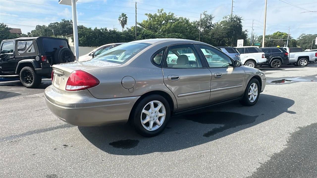 Used 2006 Ford Taurus SEL FWD image 8