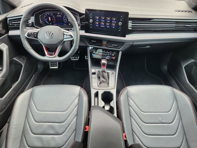 Used 2025 Volkswagen Jetta GLI Autobahn image 24