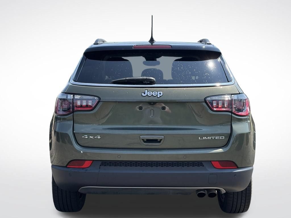 Used 2021 Jeep Compass Limited w/ Sun and Sound Group AWD/4WD image 9