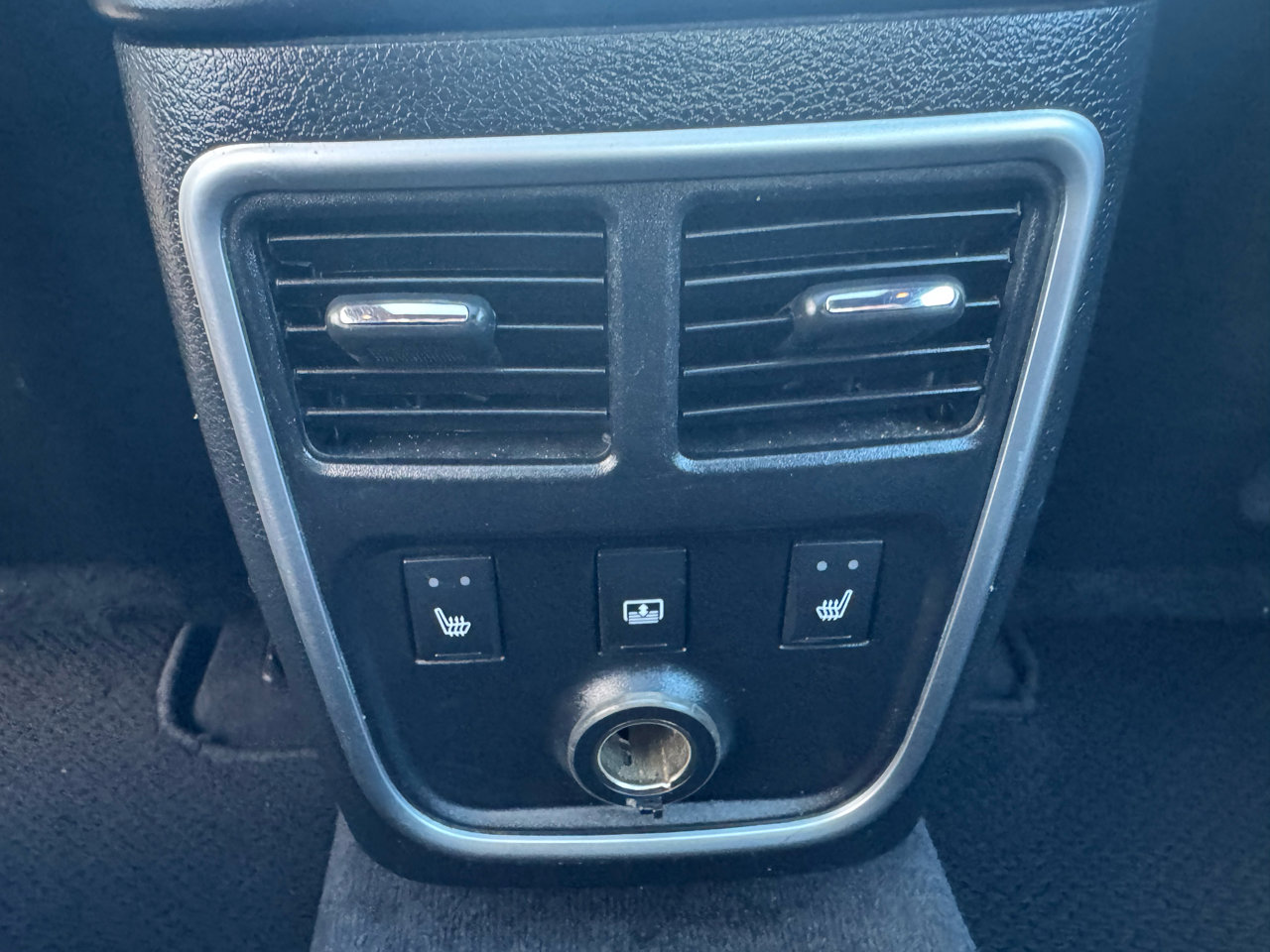 Used 2013 Chrysler 300 C w/ Beats Audio Group image 17