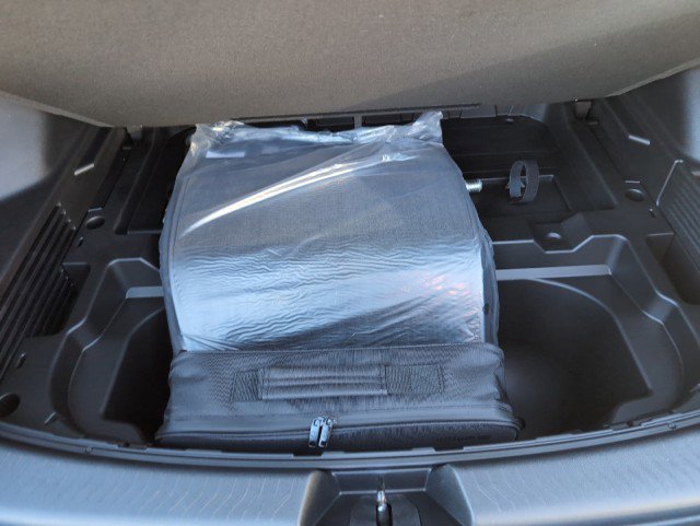 New 2026 Chevrolet Equinox EV LT image 24