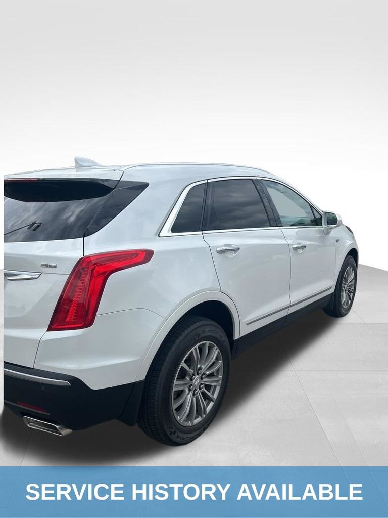 Used 2017 Cadillac XT5 Luxury w/ Driver Awareness Package image 6