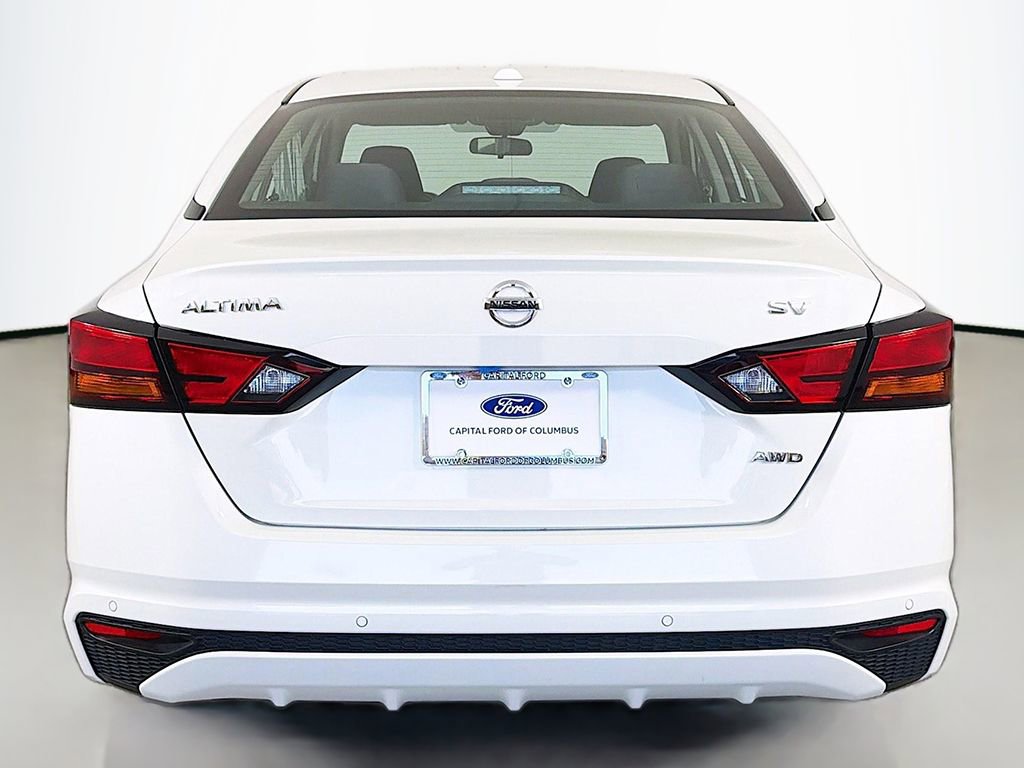 Used 2022 Nissan Altima 2.5 SV AWD/4WD image 9