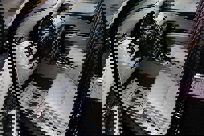 Used 2014 Acura RLX w/ Advance Package image 5