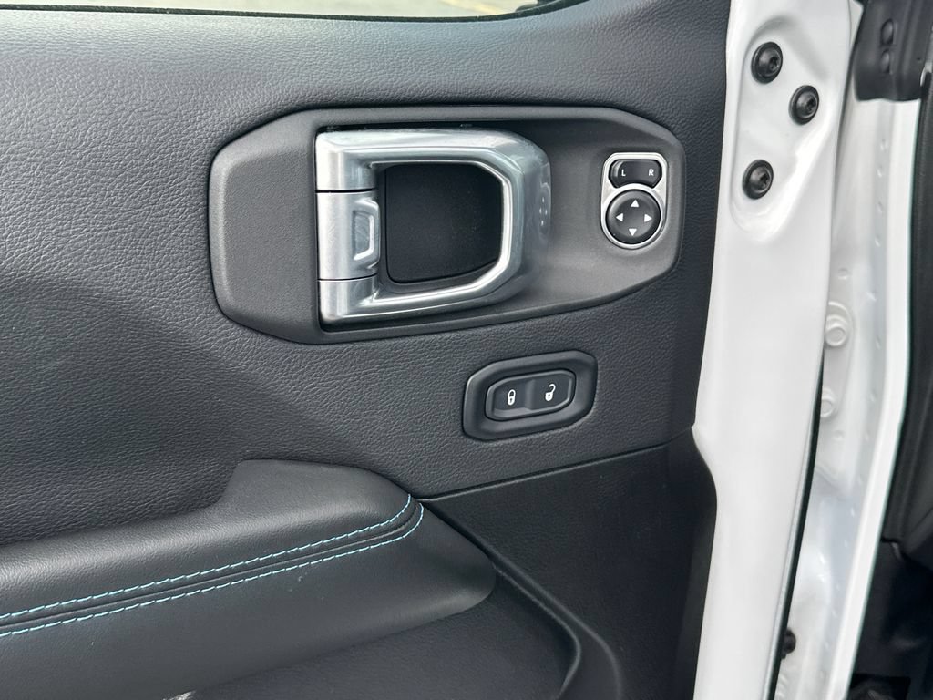 Used 2024 Jeep Wrangler High Altitude AWD/4WD image 19