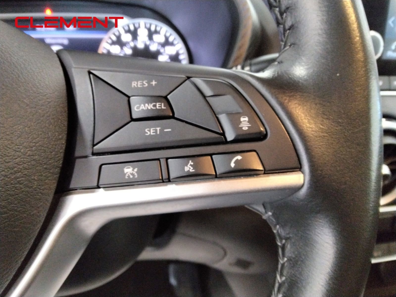 Used 2022 Nissan Sentra SV FWD image 14