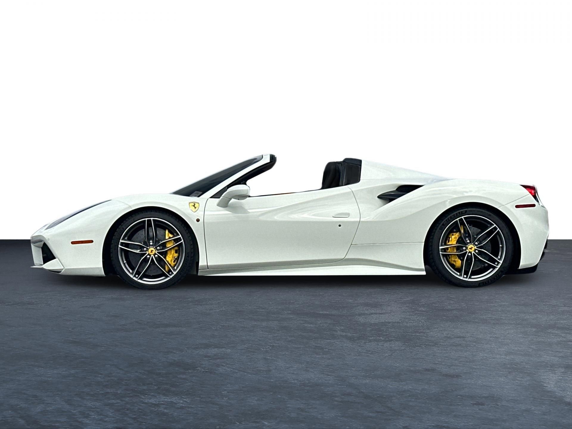 Used 2018 Ferrari 488 Spider RWD image 4
