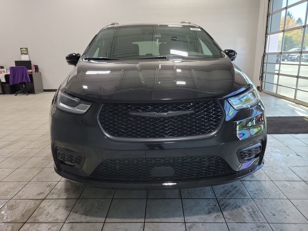 New 2026 Chrysler Pacifica Limited w/ S Appearance Package video 3