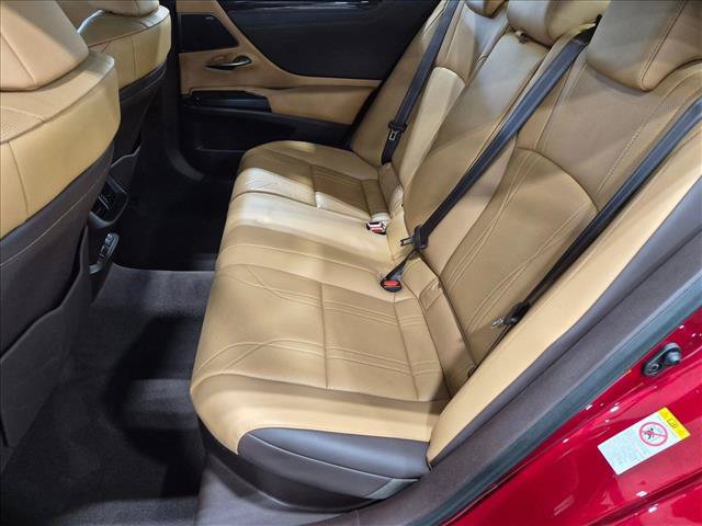 Used 2019 Lexus ES 300h w/ Accessory Package 2 FWD image 20