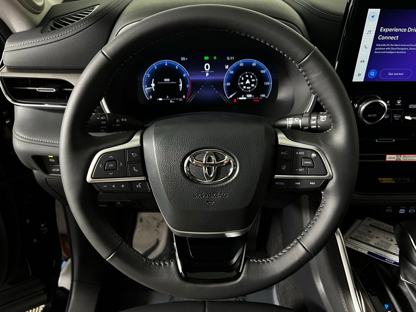 Certified 2026 Toyota Highlander Limited image 16