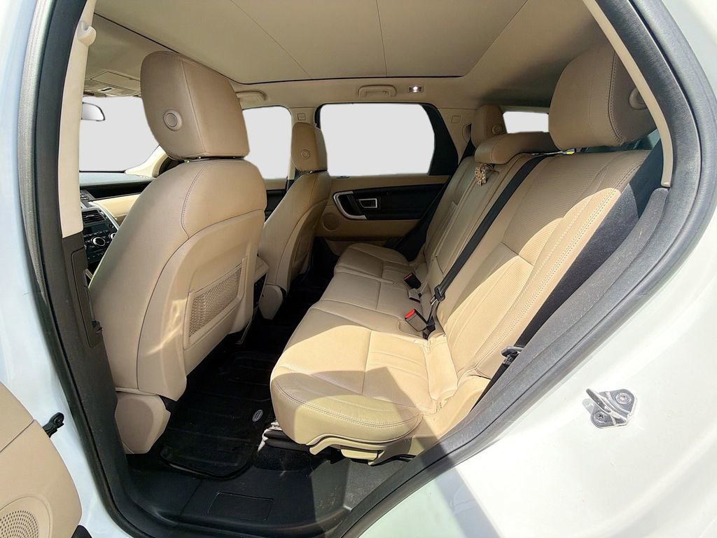 Used 2018 Land Rover Discovery Sport HSE image 20