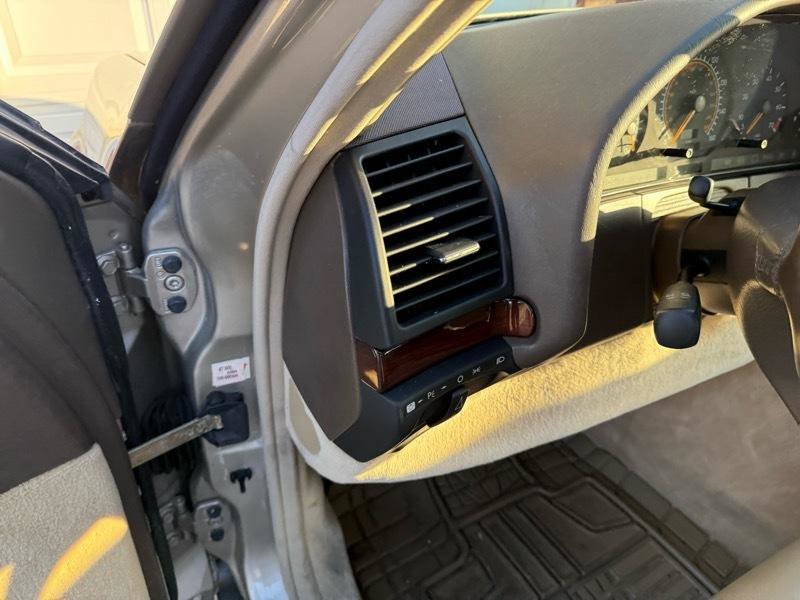 Used 1995 Mercedes-Benz S 320 image 36
