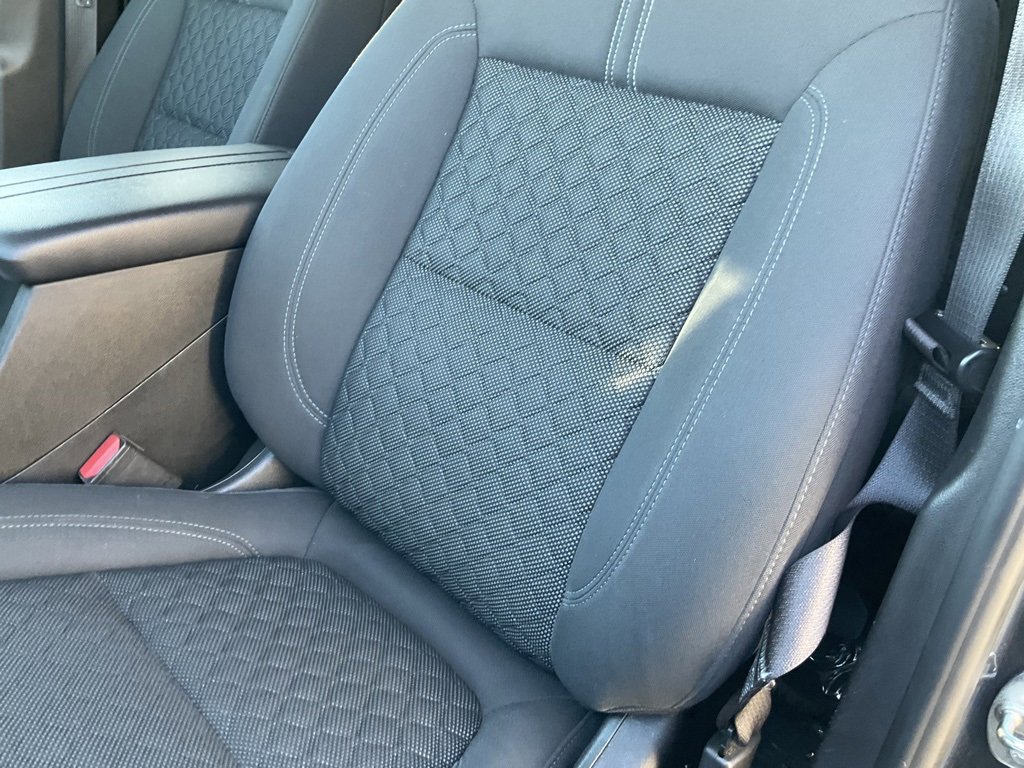 Used 2021 Chevrolet Blazer LT image 16