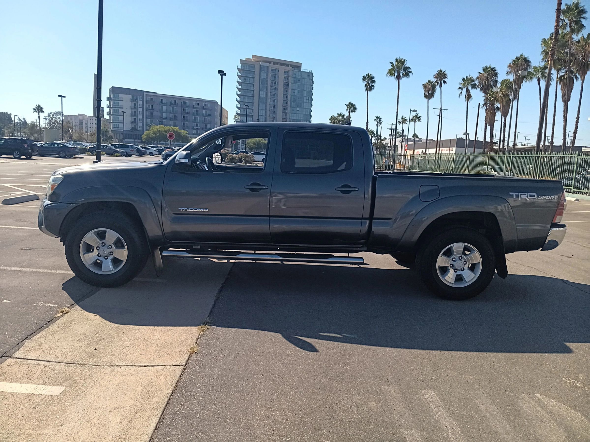 Used 2015 Toyota Tacoma 4x4 Double Cab image 5