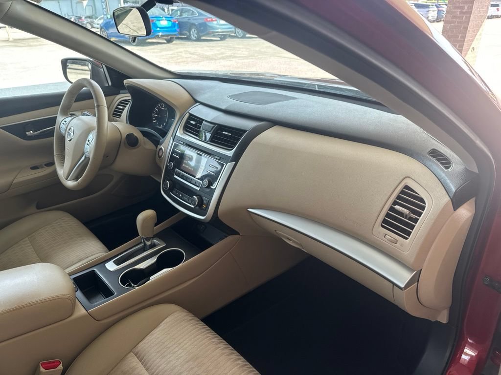 Used 2017 Nissan Altima 2.5 SV FWD image 14