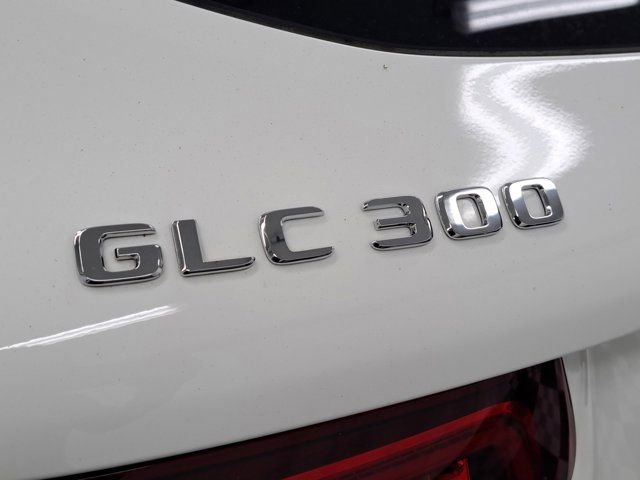 Used 2022 Mercedes-Benz GLC 300 image 8