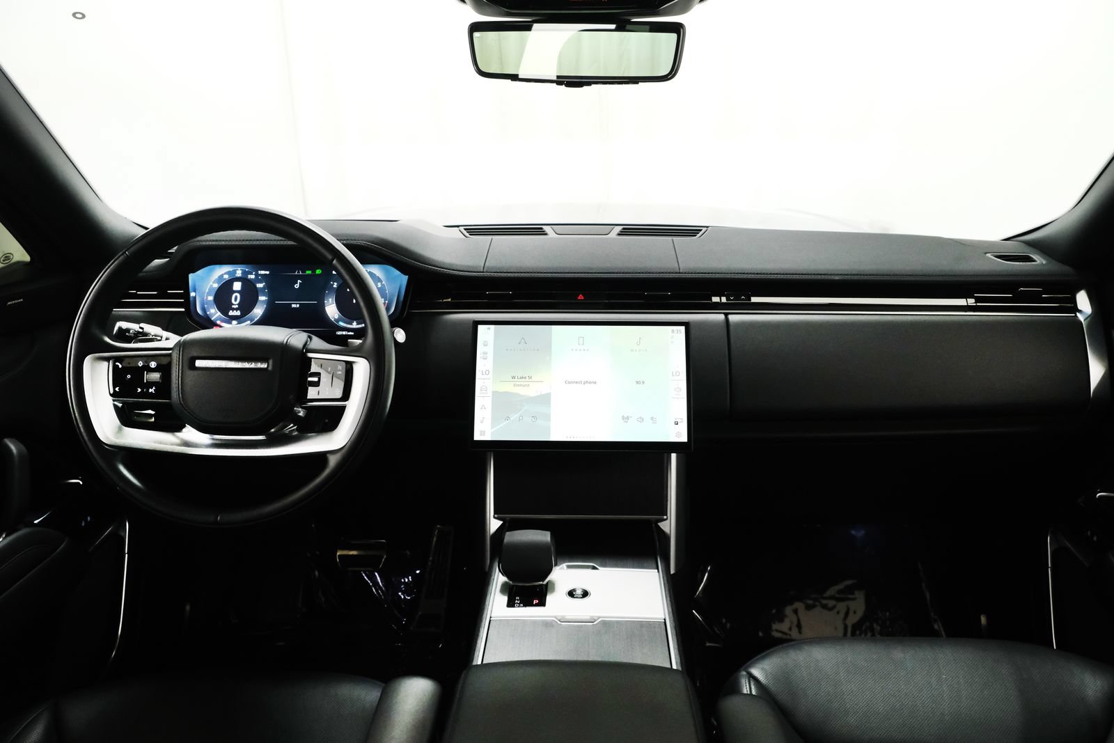 Used 2024 Land Rover Range Rover SE AWD/4WD image 9