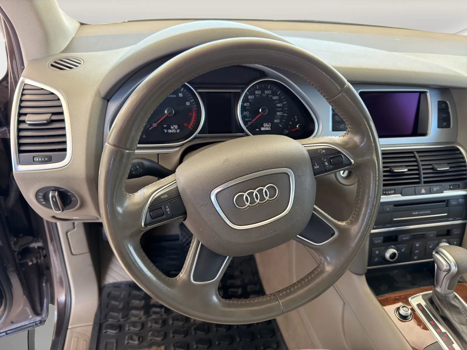 Used 2013 Audi Q7 3.0T Premium Plus w/ Premium Plus Pkg image 9