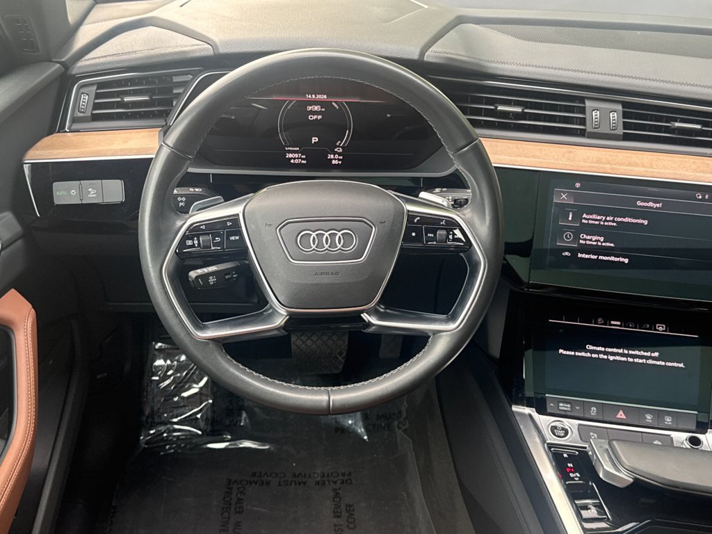 Used 2024 Audi Q8 e-tron Premium Plus AWD/4WD image 18