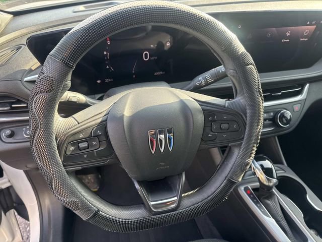 Used 2024 Buick Envista Preferred image 27