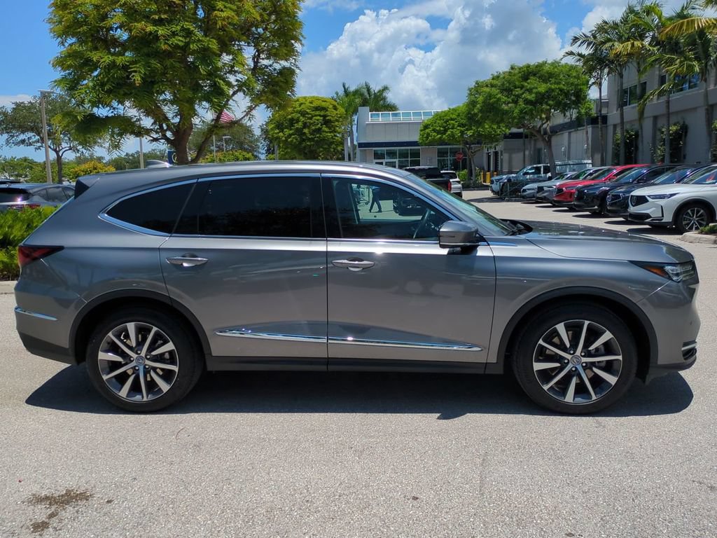 Certified 2025 Acura MDX FWD w/ Technology Package image 3