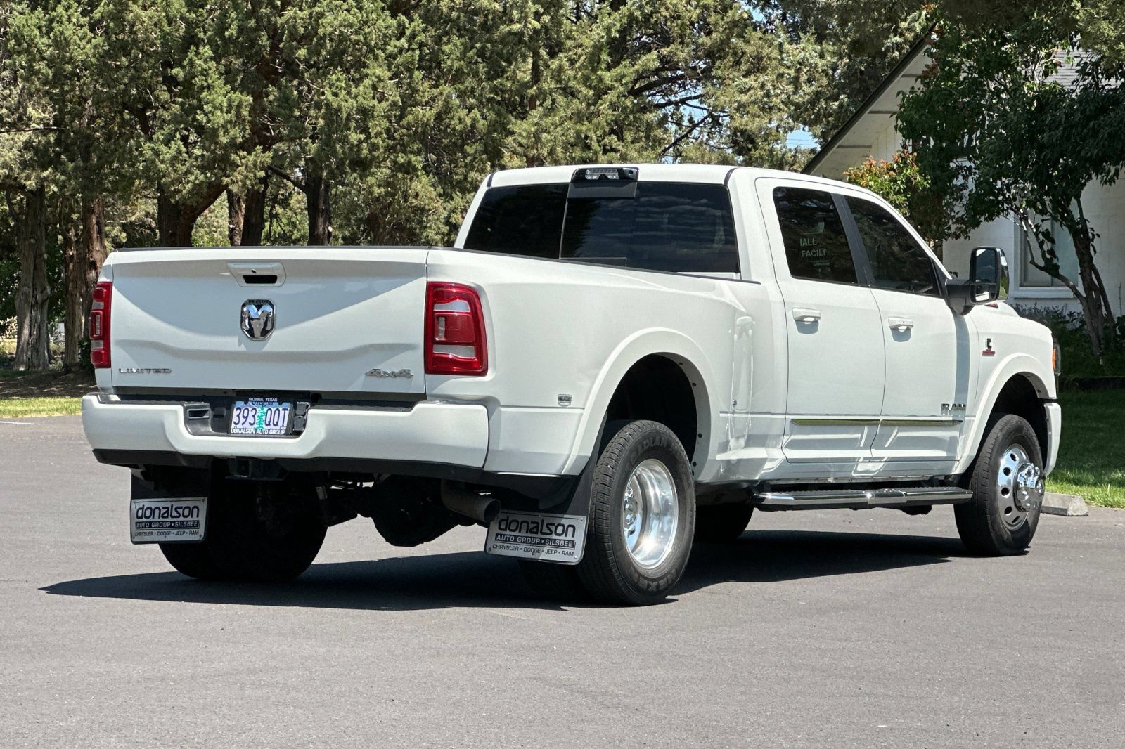 Used 2024 RAM 3500 Limited AWD/4WD image 4