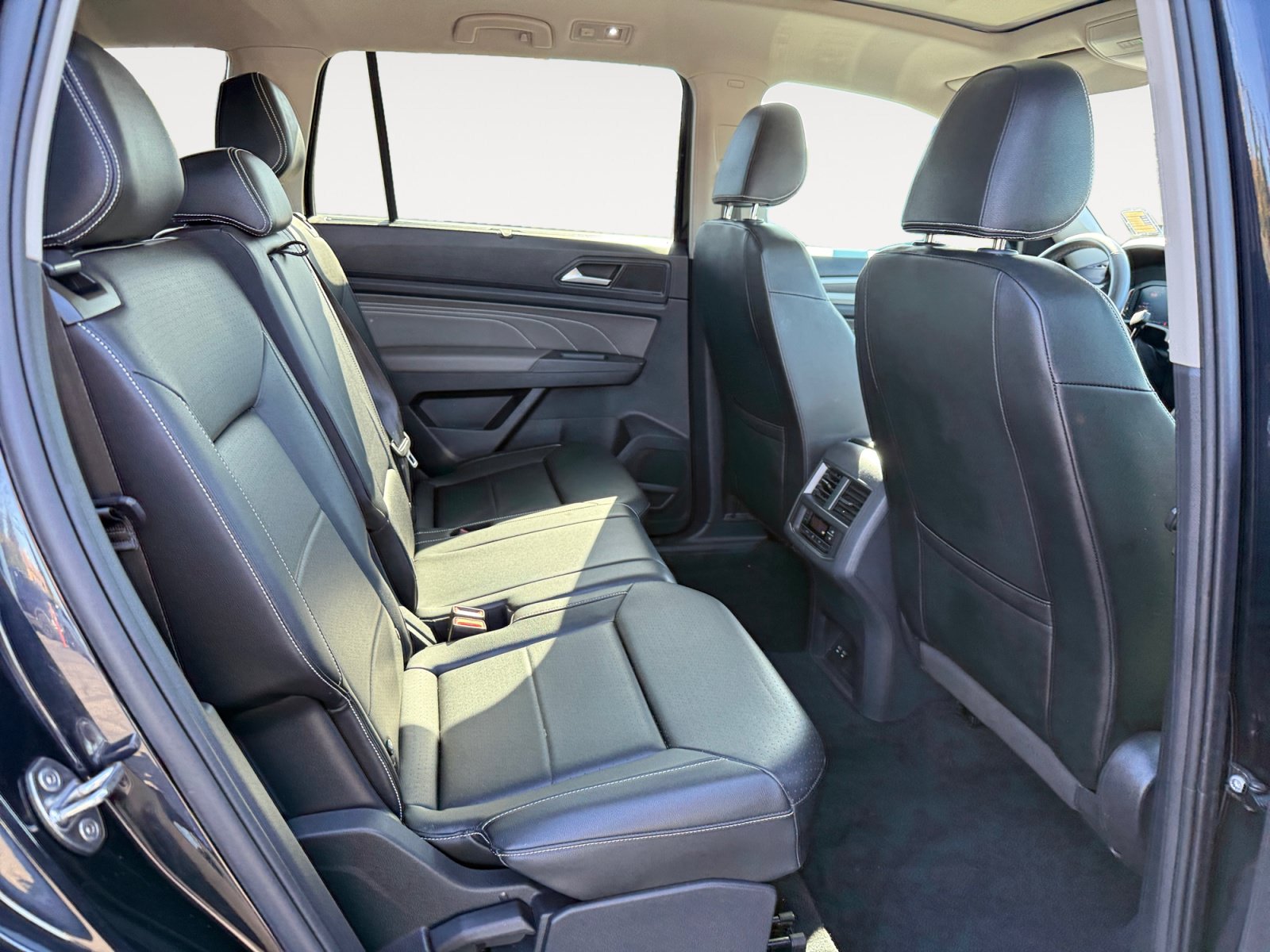 Certified 2023 Volkswagen Atlas SE w/ Panoramic Sunroof Package AWD/4WD image 18