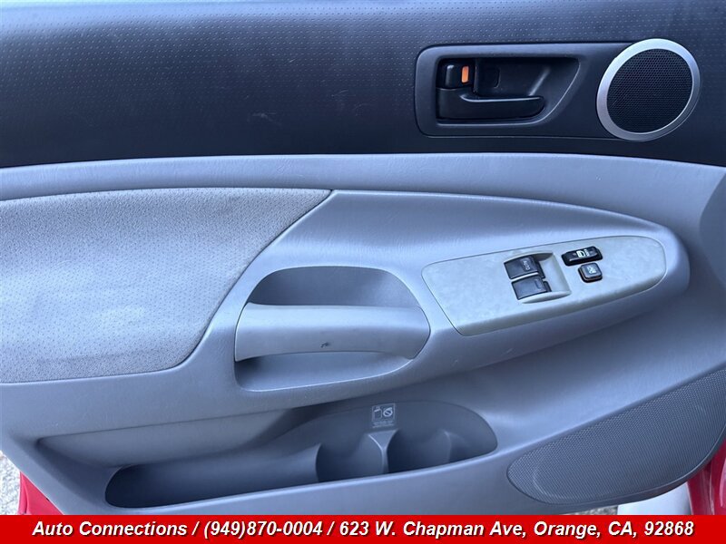 Used 2005 Toyota Tacoma PreRunner image 20