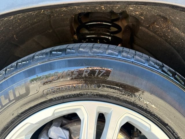 Used 2024 GMC Terrain SLE w/ LPO, Floor Liner Package FWD image 13
