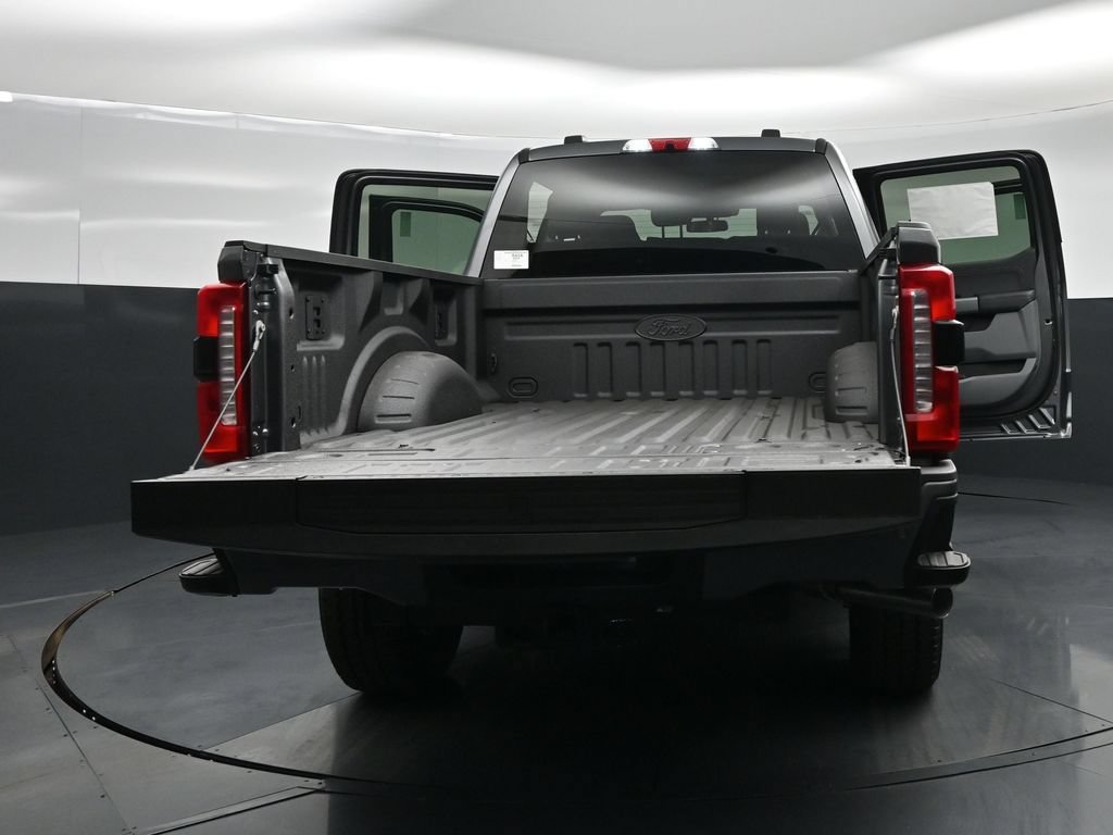 New 2026 Ford F250 XLT w/ XLT Premium Package AWD/4WD image 33