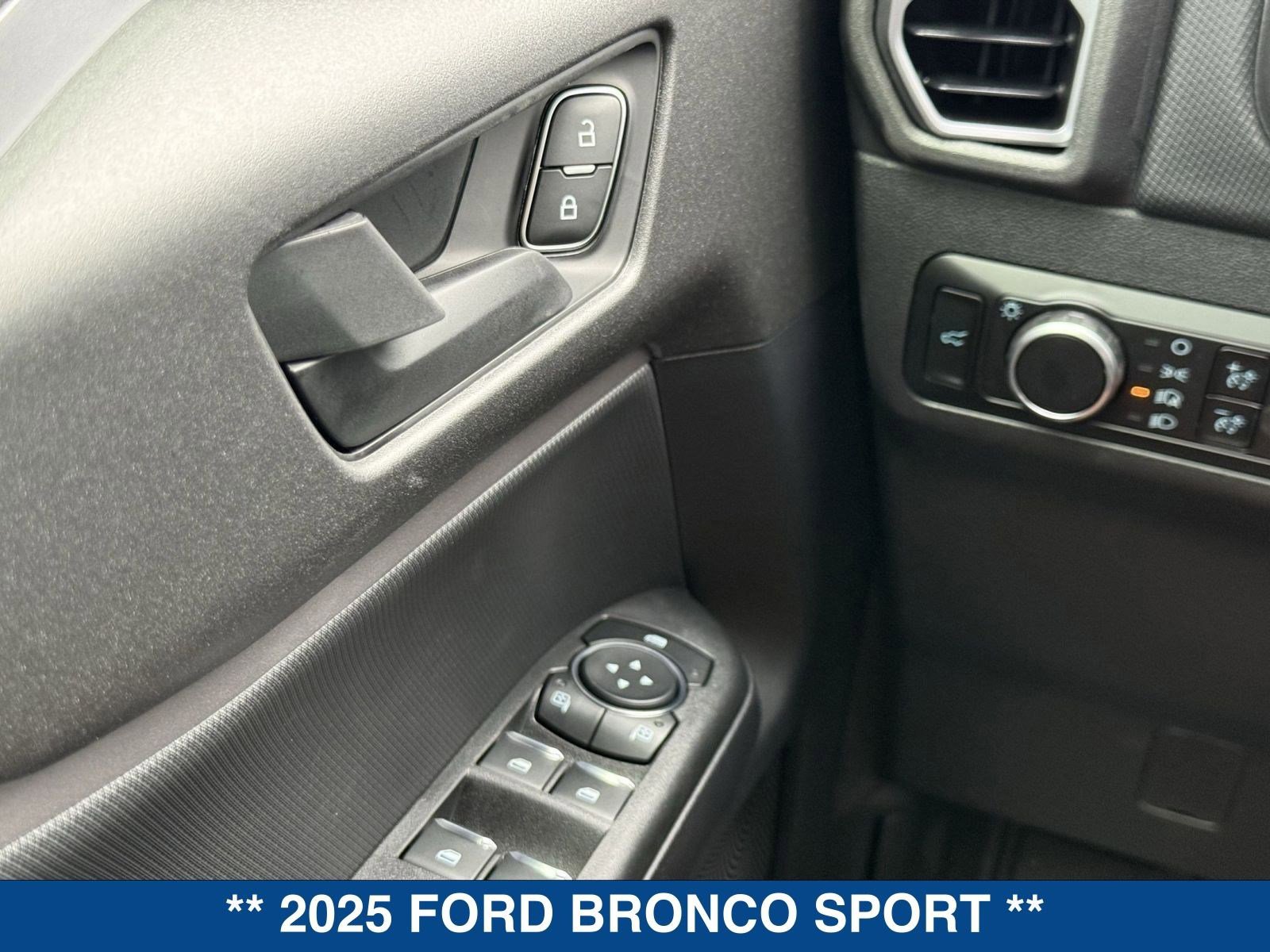 New 2025 Ford Bronco Sport Big Bend w/ Black Appearance Package image 23
