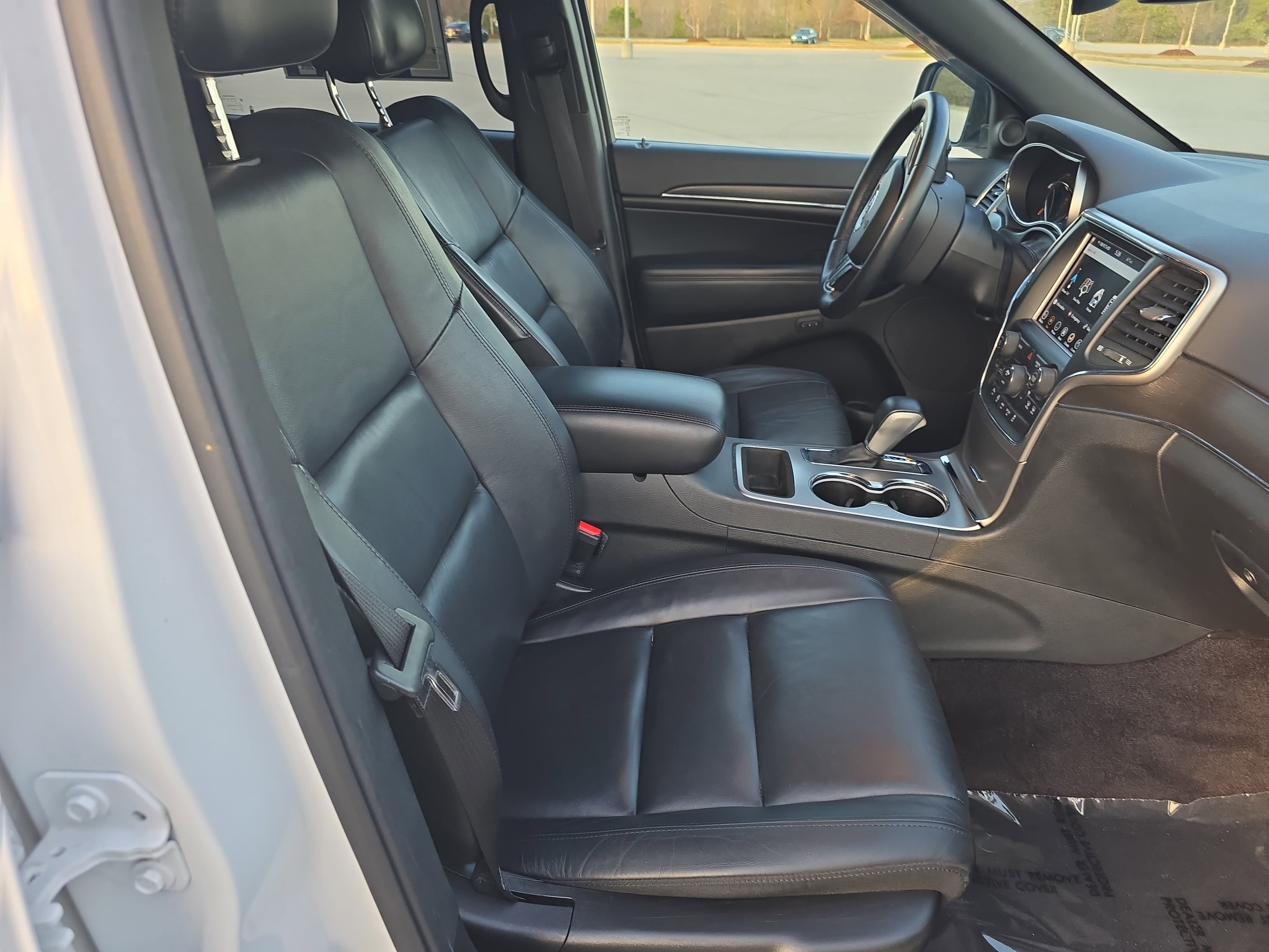 Used 2018 Jeep Grand Cherokee Limited image 10
