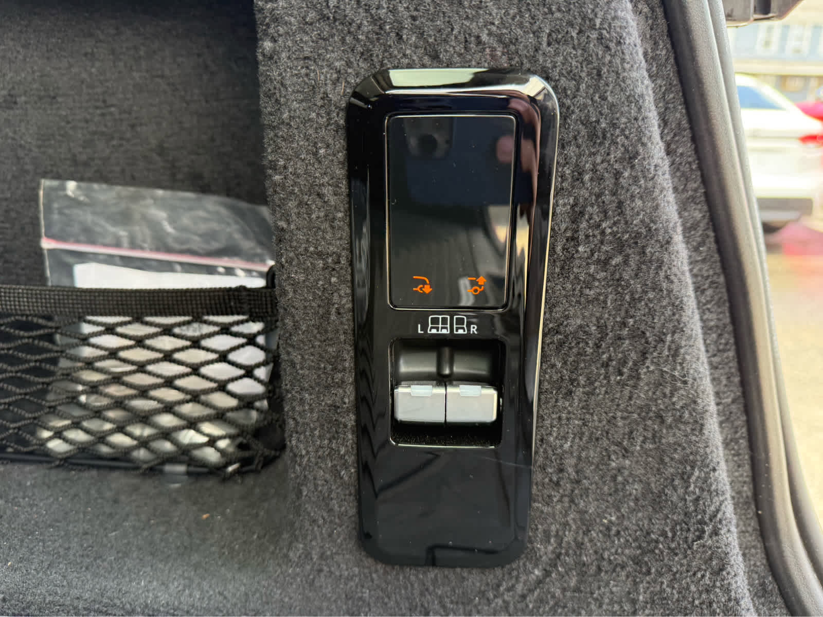 Used 2023 Land Rover Range Rover Sport SE image 9