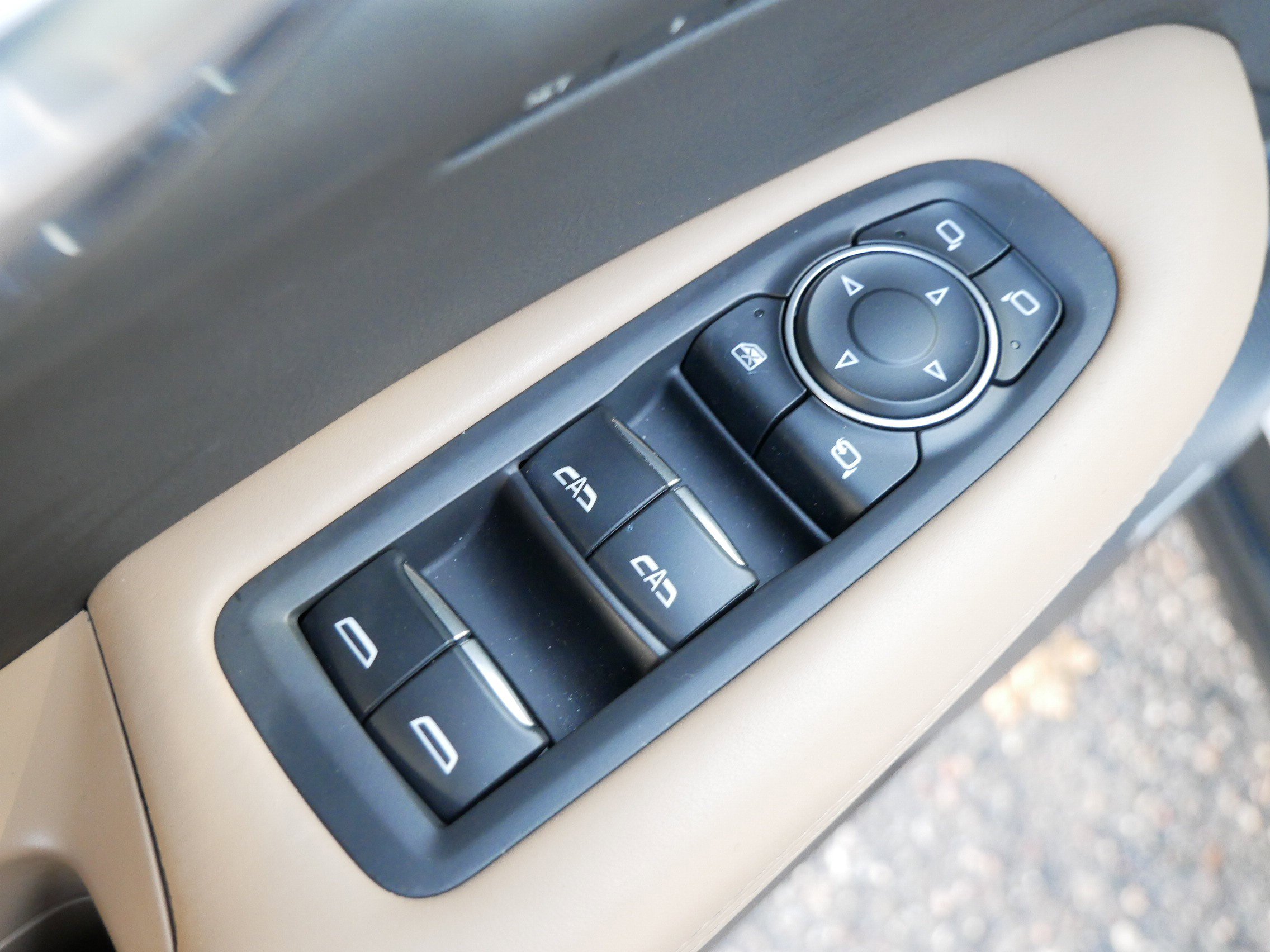 Used 2024 Cadillac XT6 Sport w/ Platinum Package image 14