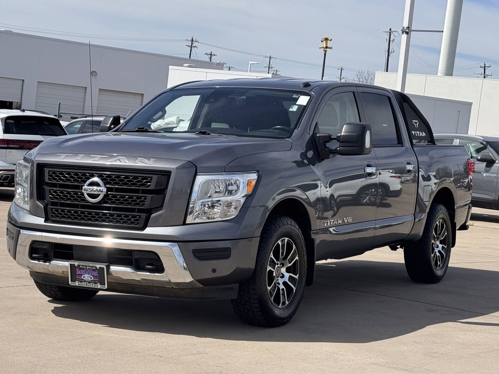 Used 2020 Nissan Titan SV w/ SV Convenience Package image 8