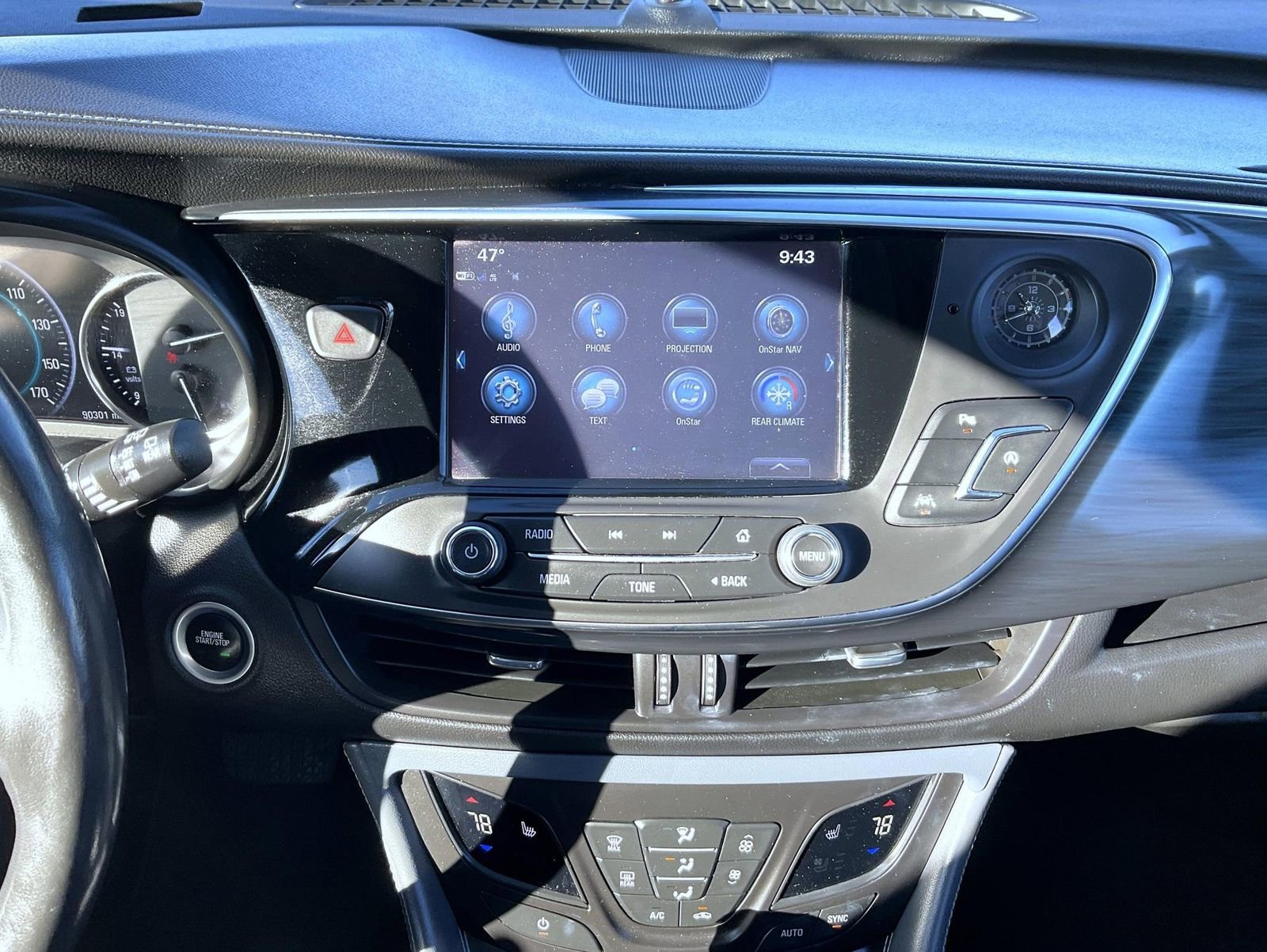 Used 2019 Buick Envision Premium image 13