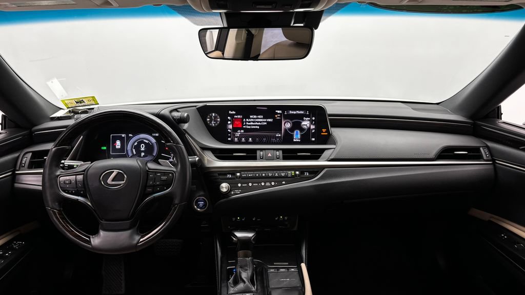 Used 2021 Lexus ES 300h w/ Premium Package FWD image 33