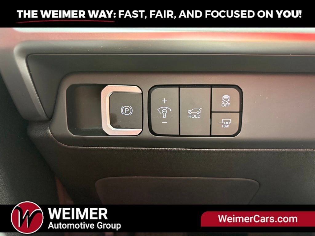 Used 2025 Hyundai Santa Fe XRT AWD/4WD image 32