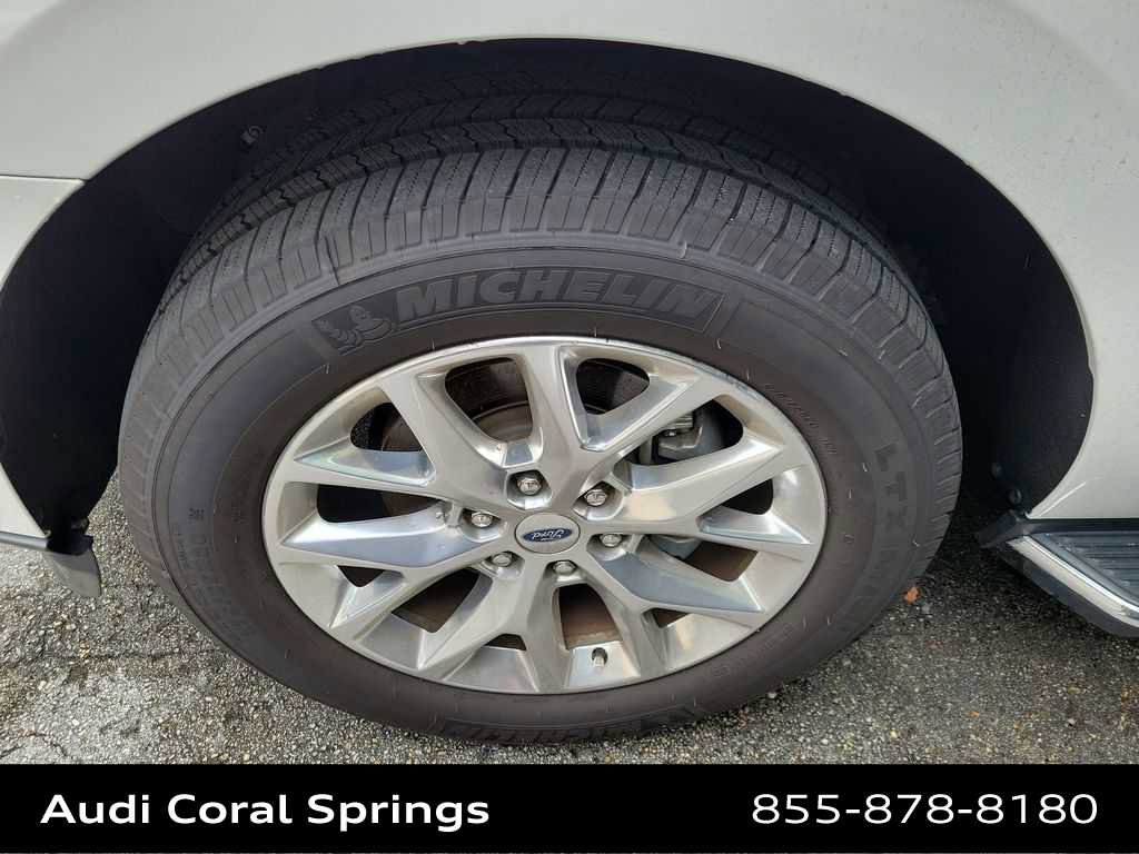 Used 2021 Ford Expedition XLT RWD image 19
